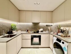 UE Square (D9), Apartment #550948661